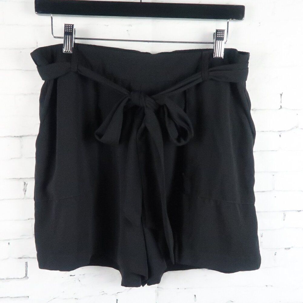 A NEW DAY BLACK RAYON HIGH WAIST SHORTS WITH POCKETS AND FRONT TIE DETAIL SIZE L